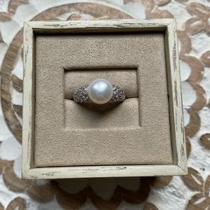 Pearl Style Ring